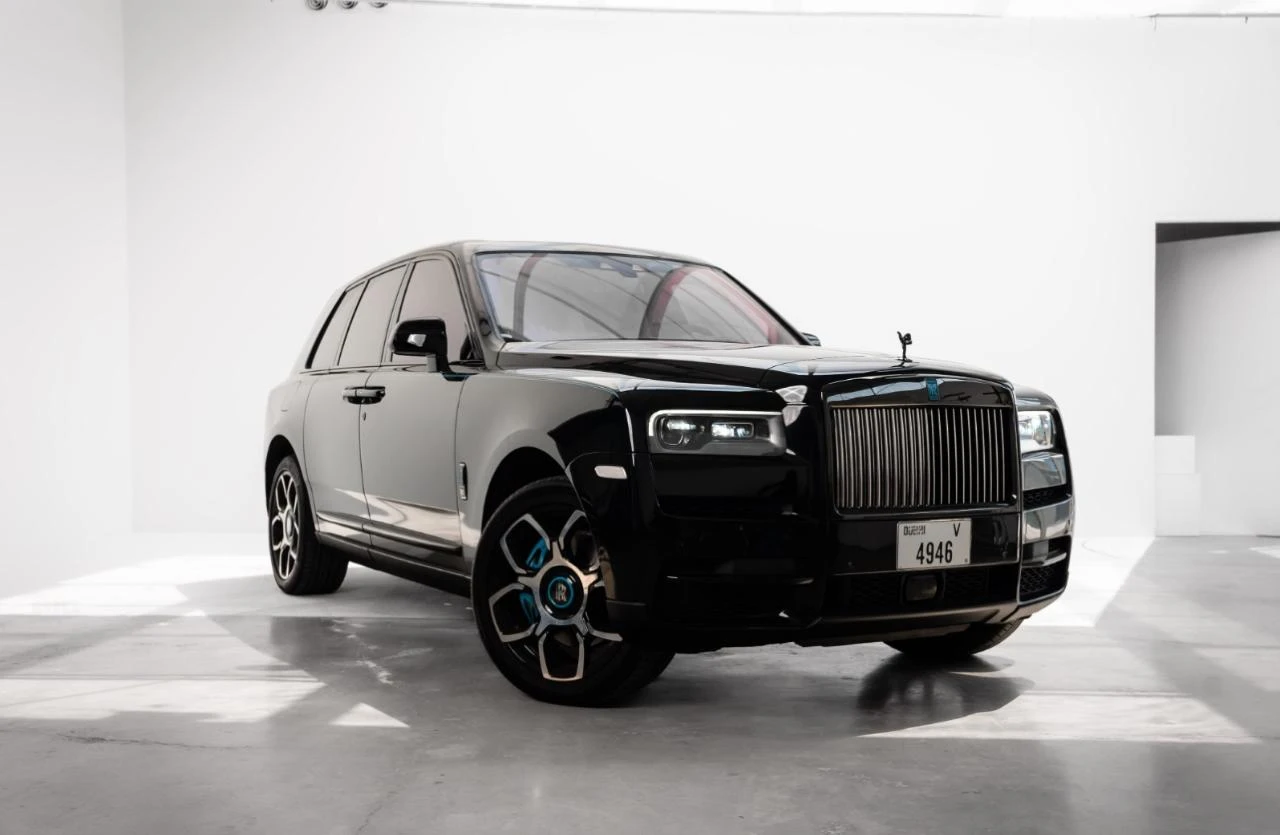 Rolls-Royce Rolls Royce Cullinan Black Badge 2023 - Luxury Car thumbnail NaN